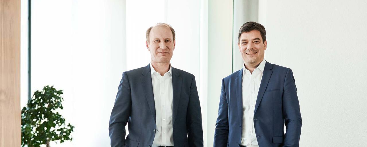 [Translate to Englisch:] Dr. Lothar Seybold (im Bild links) und Lothar Arnold bilden seit 2019 die RAFI-Geschäftsführung